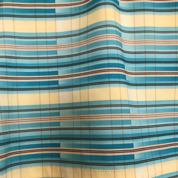 Nike golf shorts Women's size 4 small blue yellow black stripe athletic EUC - Picture 2 of 11